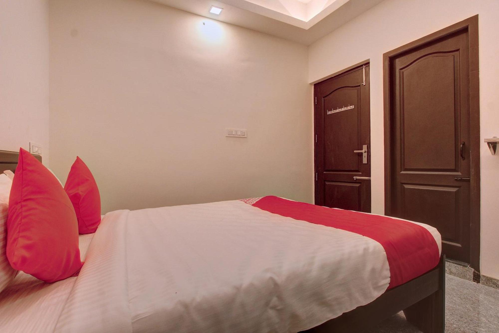 Hotel O Blue Moon Singanallur Exterior photo